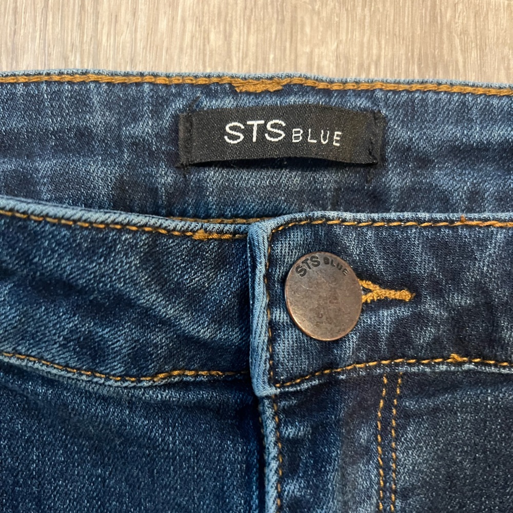STSBlue women’s jean - Picture 2 of 4